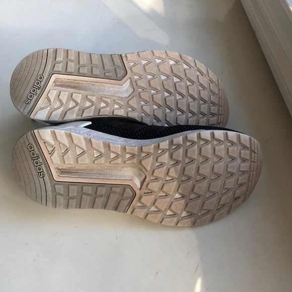 Adidas quest at ride cloud foam sneaker. 7.5 - Picture 6 of 7